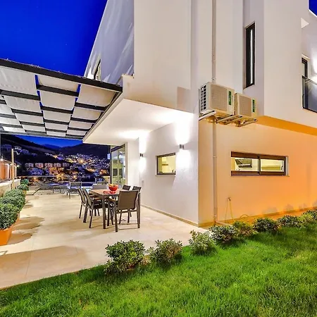 Umut - Kalkan Villa Kaş